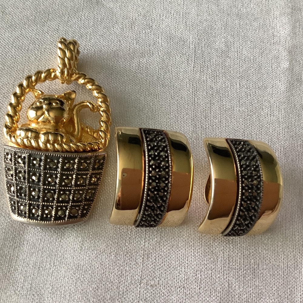 J.J Earrings/Pendant